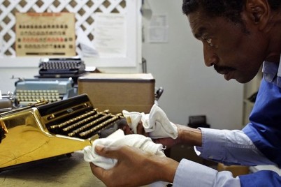 Kenneth Alexander in the documentary film 'California Typewriter'